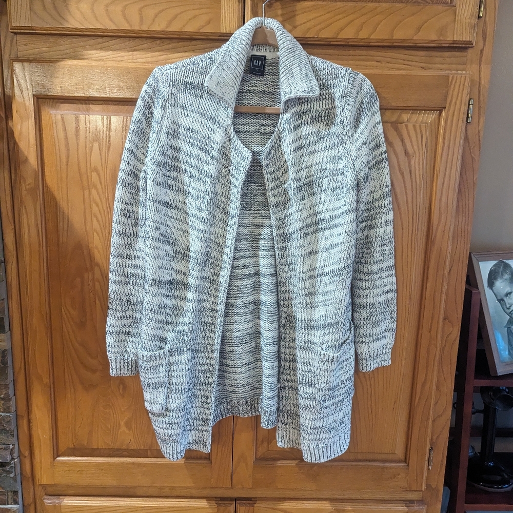 Heavy Gap Cardigan Size Medium